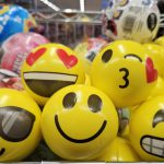 Emoji-Softbälle für Spieltonne